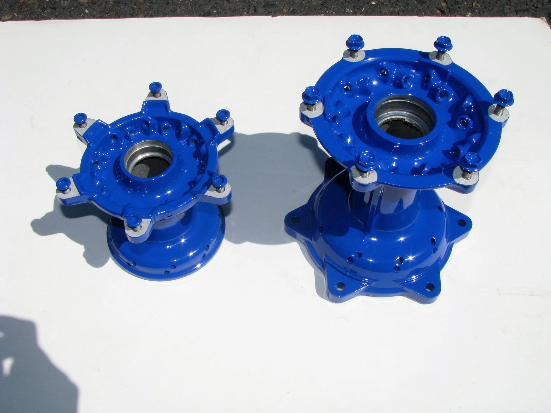 Gloss Black Powder Coated Hubs